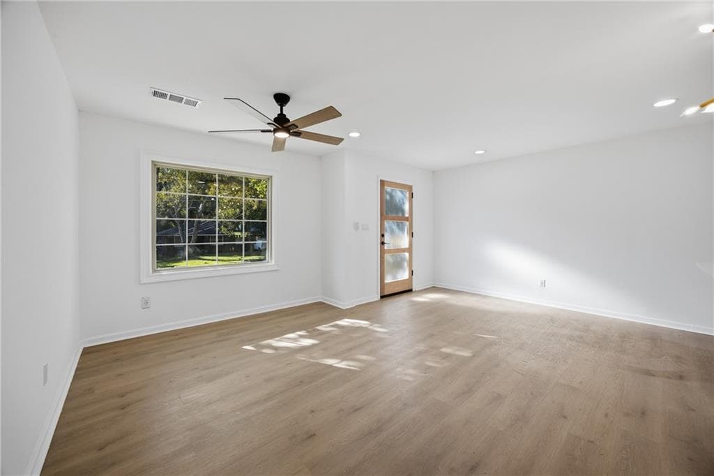 3 bedroom, 2 bathroom, 1,012 sq ft single family residence for sale at 2184 Browns Mill Road, Atlanta, GA 30315 — photo 6