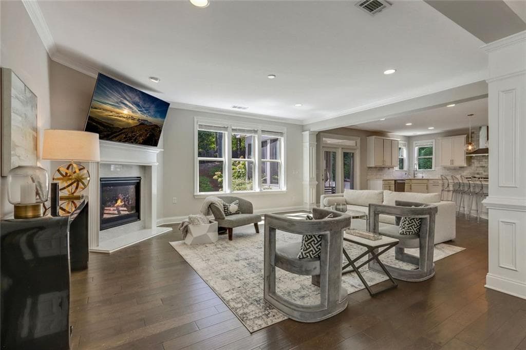 5 bedroom, 4 bathroom, 3,754 sq ft single family residence for sale at 516 Flyingbolt Run, Canton, GA 30115 — photo 7