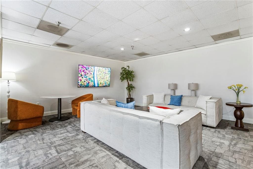 2 bedroom, 2 bathroom, 1,062 sq ft condominium for sale at 2479 Peachtree Road 217, Atlanta, GA 30305 — photo 7