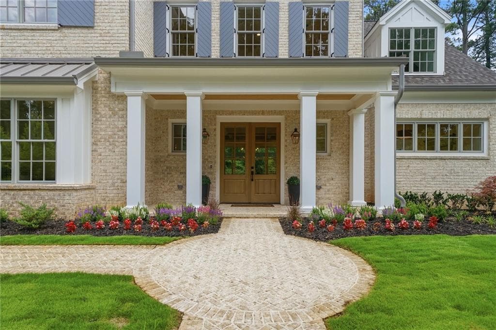 6 bedroom, 6 bathroom, 5,543 sq ft single family residence for sale at 105 Baxley Lane, Alpharetta, GA 30004 — photo 3