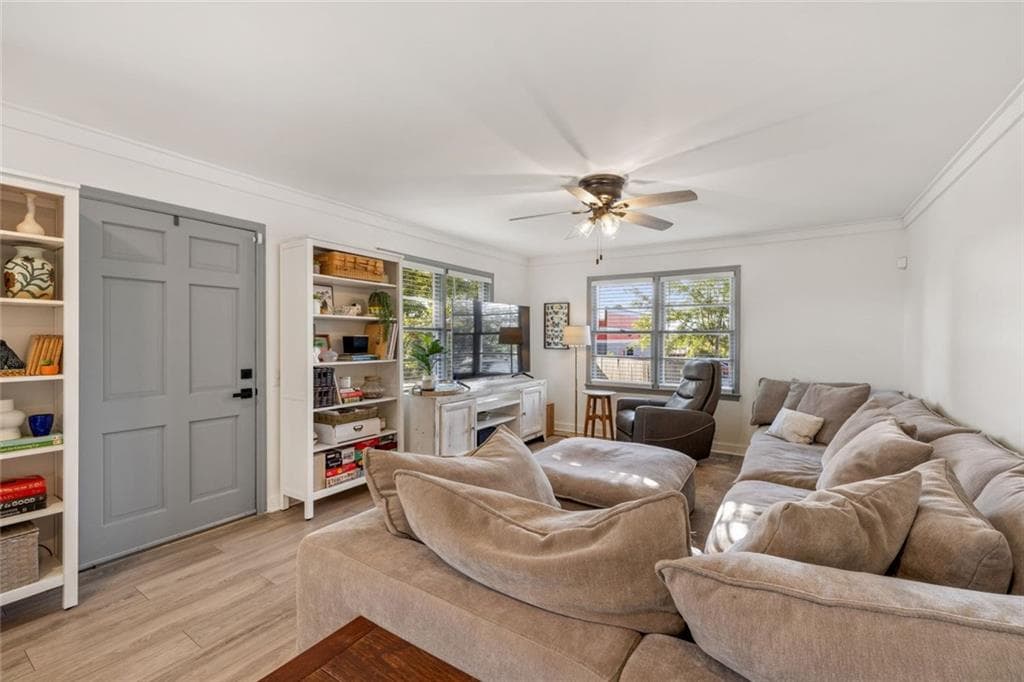 3 bedroom, 1 bathroom, 1,362 sq ft single family residence for sale at 132 Clifford Street, Loganville, GA 30052 — photo 3