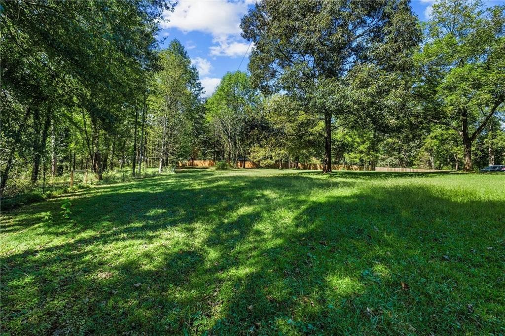 3 bedroom, 2 bathroom, 1,500 sq ft single family residence for sale at 7447 Old Cornelia Highway, Alto, GA 30510 — photo 10