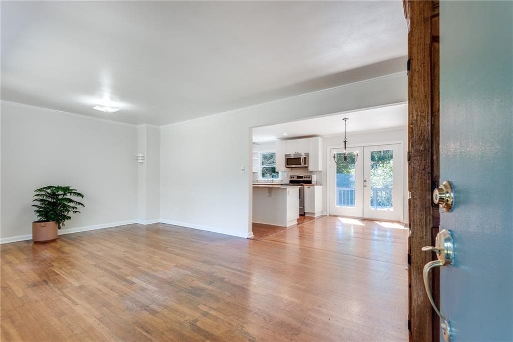 3 bedroom, 2 bathroom, 1,225 sq ft single family residence for sale at 2969 Judylyn Drive, Decatur, GA 30033 — photo 4