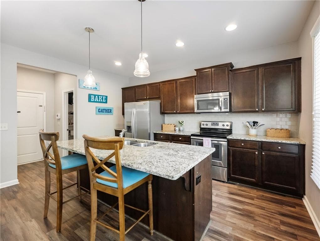 3 bedroom, 3 bathroom, 2,155 sq ft single family residence for sale at 5907 Waterway Place, Flowery Branch, GA 30542 — photo 10