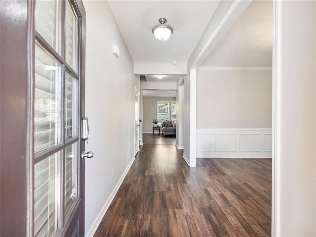3 bedroom, 3 bathroom, 2,155 sq ft single family residence for sale at 5907 Waterway Place, Flowery Branch, GA 30542 — photo 3