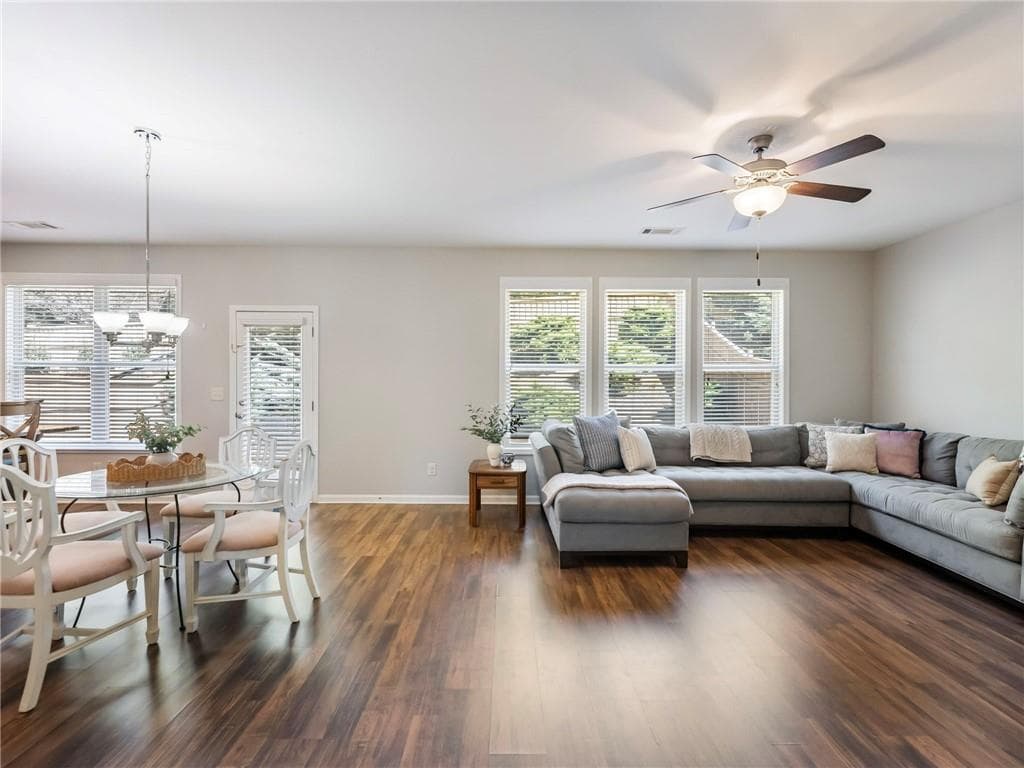 3 bedroom, 3 bathroom, 2,155 sq ft single family residence for sale at 5907 Waterway Place, Flowery Branch, GA 30542 — photo 5