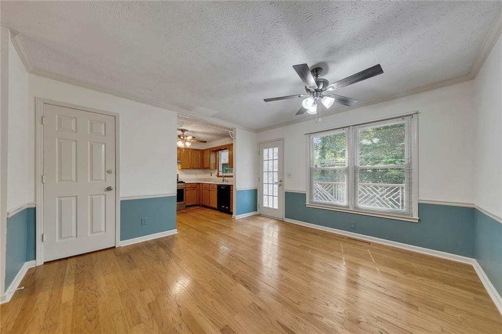 4 bedroom, 3 bathroom, 2,258 sq ft single family residence for sale at 3801 Allyn Drive, Kennesaw, GA 30152 — photo 10