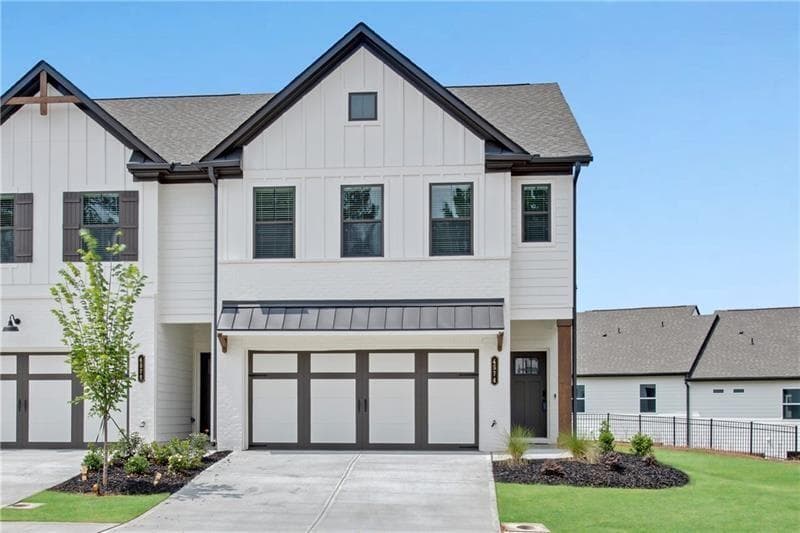 3 bedroom, 3 bathroom, 1,850 sq ft townhouse for rent at 4574 Cypress Park Drive, Gainesville, GA 30504 for $2,150 a month