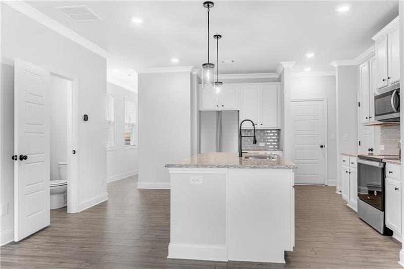 3 bedroom, 3 bathroom, 1,850 sq ft townhouse for rent at 4574 Cypress Park Drive, Gainesville, GA 30504 for $2,150 a month — photo 9