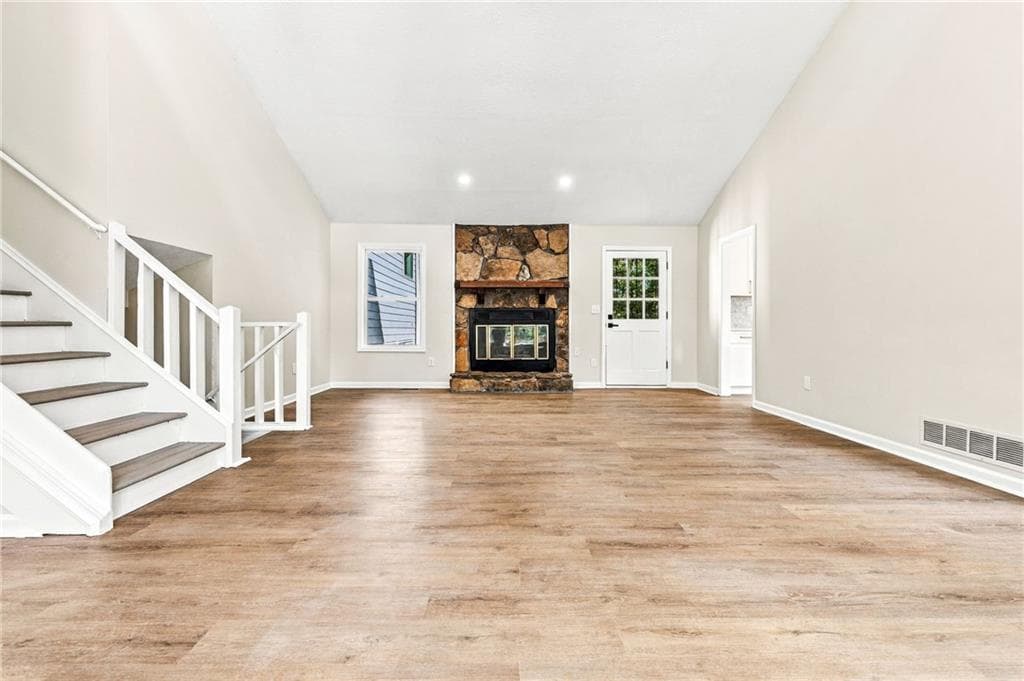 5 bedroom, 4 bathroom, 4,066 sq ft single family residence for sale at 745 Cedar Creek Way, Woodstock, GA 30189 — photo 6