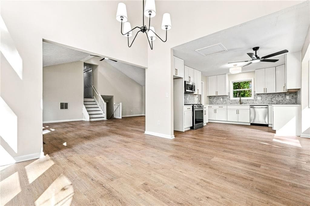 5 bedroom, 4 bathroom, 4,066 sq ft single family residence for sale at 745 Cedar Creek Way, Woodstock, GA 30189 — photo 10