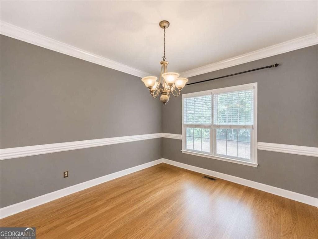 6 bedroom, 4 bathroom, 2,401 sq ft single family residence for sale at 1116 Maple Creek Ridge, Loganville, GA 30052 — photo 5