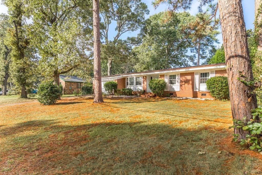 3 bedroom, 2 bathroom, 2,172 sq ft single family residence for sale at 331 Clairmont Drive, Warner Robins, GA 31088 — photo 4