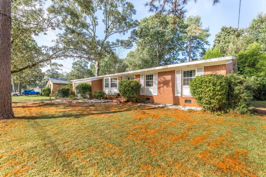 3 bedroom, 2 bathroom, 2,172 sq ft single family residence for sale at 331 Clairmont Drive, Warner Robins, GA 31088 — photo 5