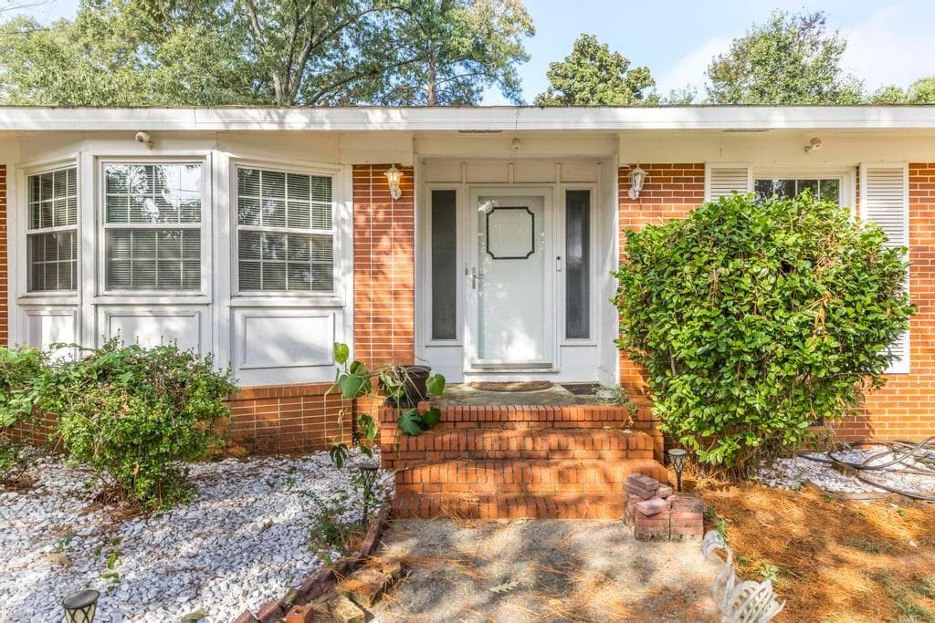3 bedroom, 2 bathroom, 2,172 sq ft single family residence for sale at 331 Clairmont Drive, Warner Robins, GA 31088 — photo 6