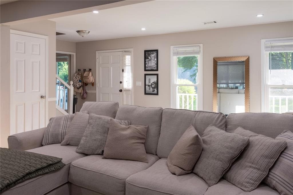 4 bedroom, 3 bathroom, 2,460 sq ft single family residence for sale at 4985 Bent Creek Court, Sugar Hill, GA 30518 — photo 3