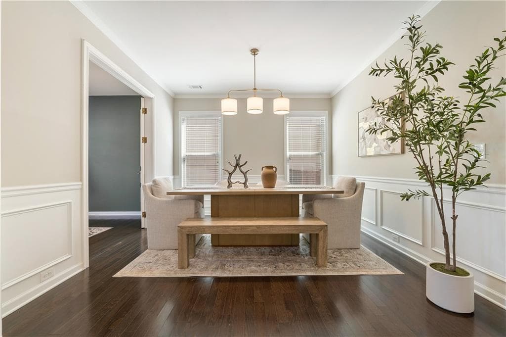 4 bedroom, 4 bathroom, 2,760 sq ft single family residence for sale at 2049 Lakeview Bend Way, Buford, GA 30519 — photo 4