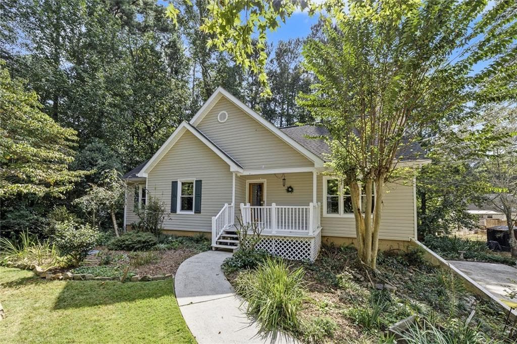 4 bedroom, 3 bathroom, 2,258 sq ft single family residence for sale at 3801 Allyn Drive, Kennesaw, GA 30152