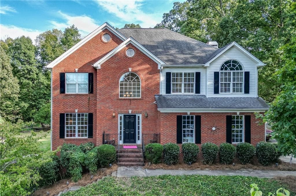 4 bedroom, 4 bathroom, 2,511 sq ft single family residence for sale at 1950 E Bay Street, Hoschton, GA 30548