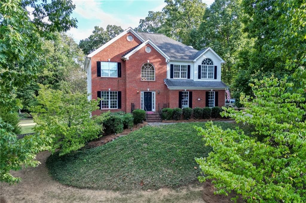 4 bedroom, 4 bathroom, 2,511 sq ft single family residence for sale at 1950 E Bay Street, Hoschton, GA 30548 — photo 2