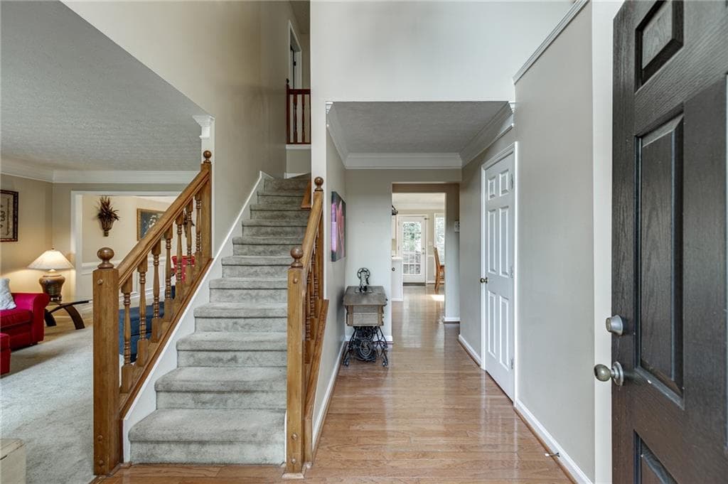 4 bedroom, 4 bathroom, 2,511 sq ft single family residence for sale at 1950 E Bay Street, Hoschton, GA 30548 — photo 4