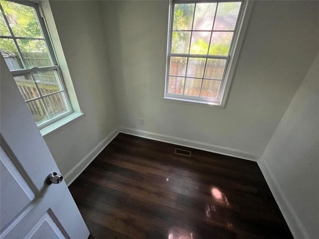 4 bedroom, 2 bathroom, 1,200 sq ft single family residence for sale at 1712 Evans Drive, Atlanta, GA 30310 — photo 6