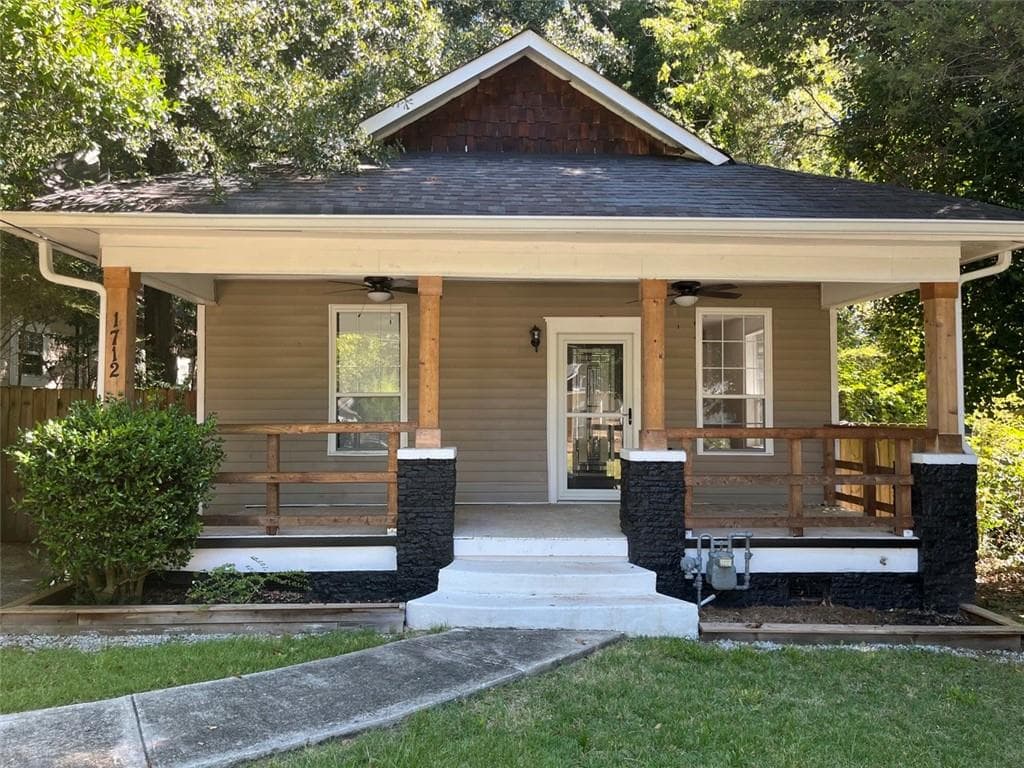 4 bedroom, 2 bathroom, 1,200 sq ft single family residence for sale at 1712 Evans Drive, Atlanta, GA 30310 — photo 4