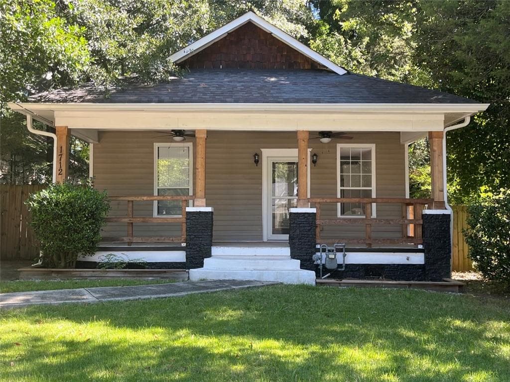 4 bedroom, 2 bathroom, 1,200 sq ft single family residence for sale at 1712 Evans Drive, Atlanta, GA 30310