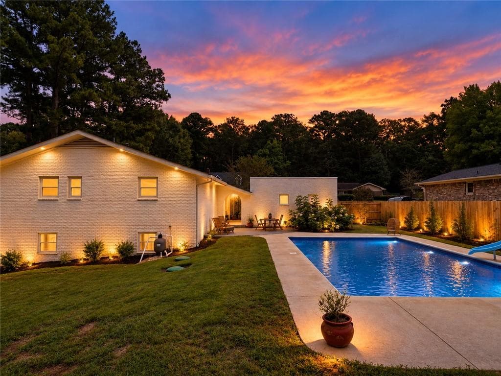 4 bedroom, 4 bathroom, 3,239 sq ft single family residence for sale at 6403 Briarwood Court, Riverdale, GA 30296 — photo 2