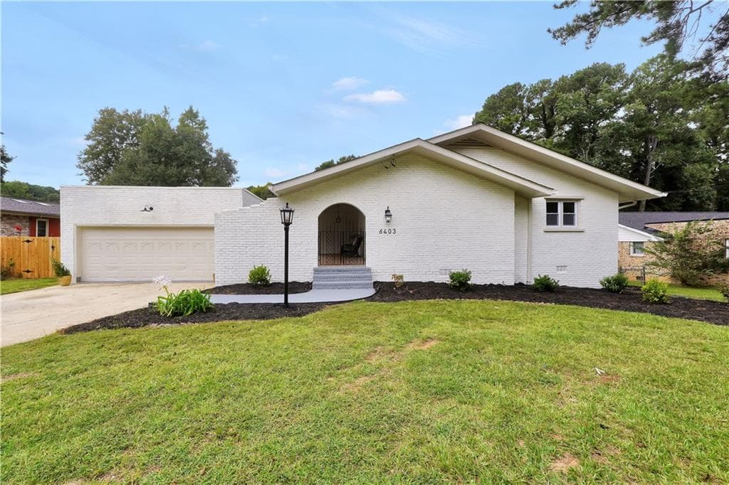 4 bedroom, 4 bathroom, 3,239 sq ft single family residence for sale at 6403 Briarwood Court, Riverdale, GA 30296 — photo 4