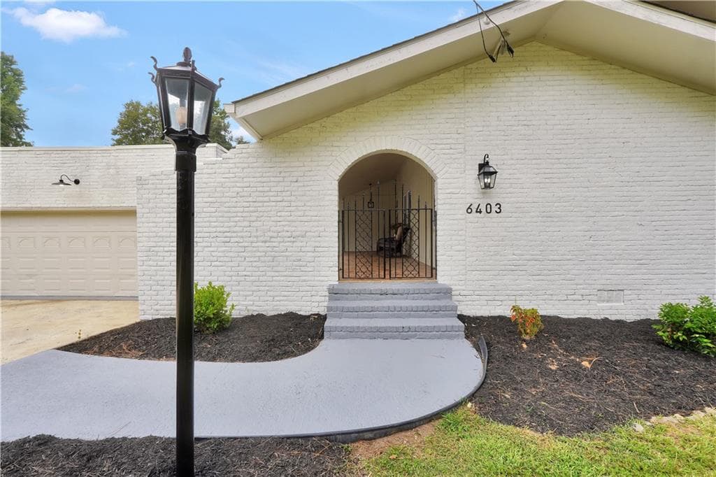 4 bedroom, 4 bathroom, 3,239 sq ft single family residence for sale at 6403 Briarwood Court, Riverdale, GA 30296 — photo 5