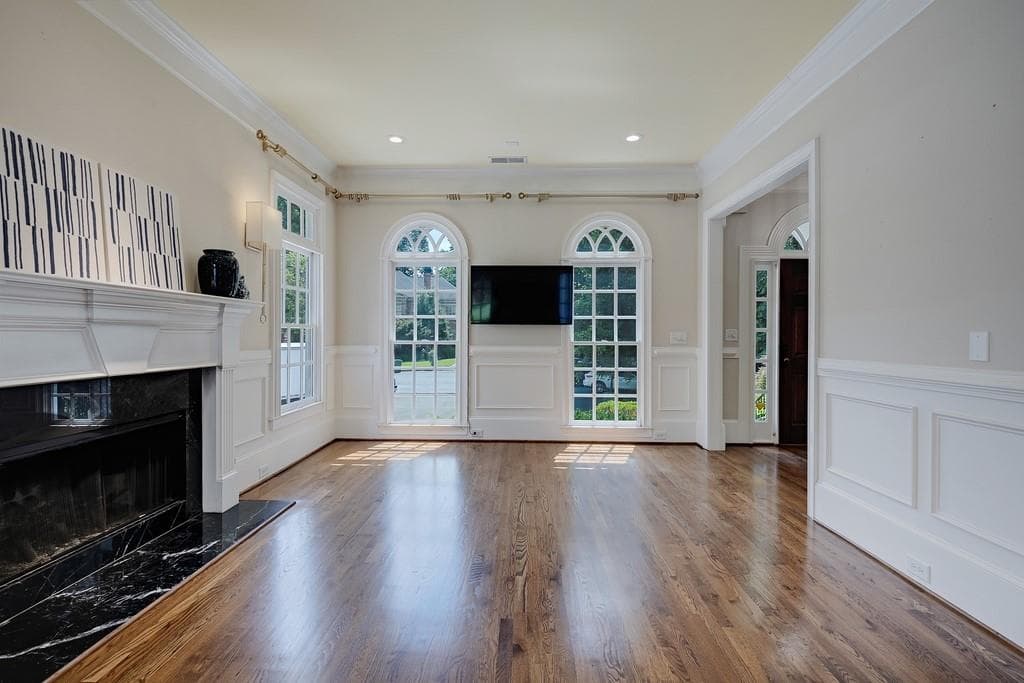 5 bedroom, 5 bathroom, 5,005 sq ft single family residence for sale at 3014 Greendale Drive, Atlanta, GA 30327 — photo 6