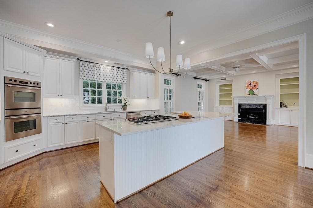 5 bedroom, 5 bathroom, 5,005 sq ft single family residence for sale at 3014 Greendale Drive, Atlanta, GA 30327 — photo 10