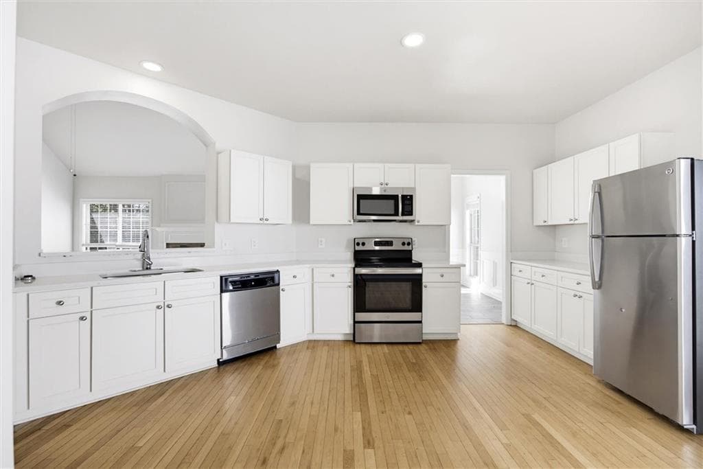 3 bedroom, 3 bathroom, 1,989 sq ft single family residence for sale at 9993 Harmon Springs Drive, Villa Rica, GA 30180 — photo 5