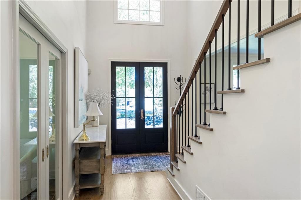 6 bedroom, 3 bathroom, 3,868 sq ft single family residence for sale at 162 Grand Avenue, Suwanee, GA 30024 — photo 6
