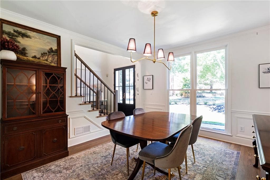 6 bedroom, 3 bathroom, 3,868 sq ft single family residence for sale at 162 Grand Avenue, Suwanee, GA 30024 — photo 9