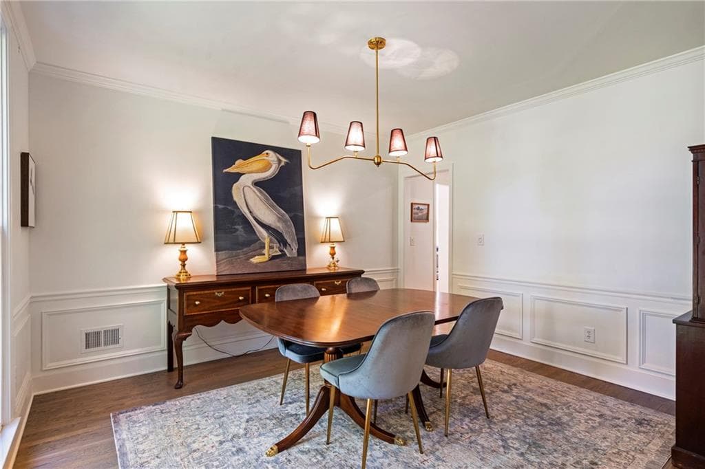 6 bedroom, 3 bathroom, 3,868 sq ft single family residence for sale at 162 Grand Avenue, Suwanee, GA 30024 — photo 10