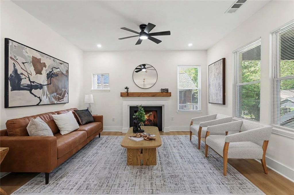 3 bedroom, 3 bathroom, 1,861 sq ft single family residence for sale at 1600 Rogers Avenue, Atlanta, GA 30310 — photo 2