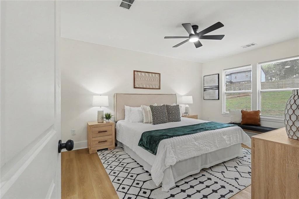 3 bedroom, 3 bathroom, 1,861 sq ft single family residence for sale at 1600 Rogers Avenue, Atlanta, GA 30310 — photo 4