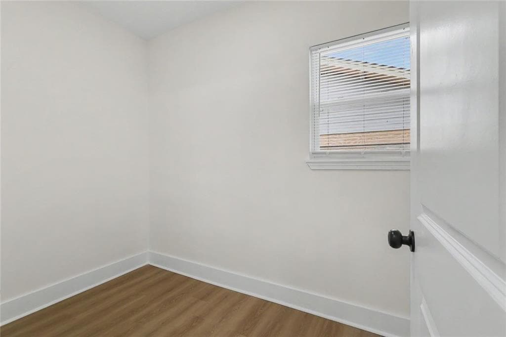 3 bedroom, 3 bathroom, 1,861 sq ft single family residence for sale at 1600 Rogers Avenue, Atlanta, GA 30310 — photo 6