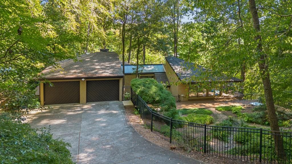 4 bedroom, 5 bathroom, 3,914 sq ft single family residence for sale at 114 River Park Drive, Atlanta, GA 30328
