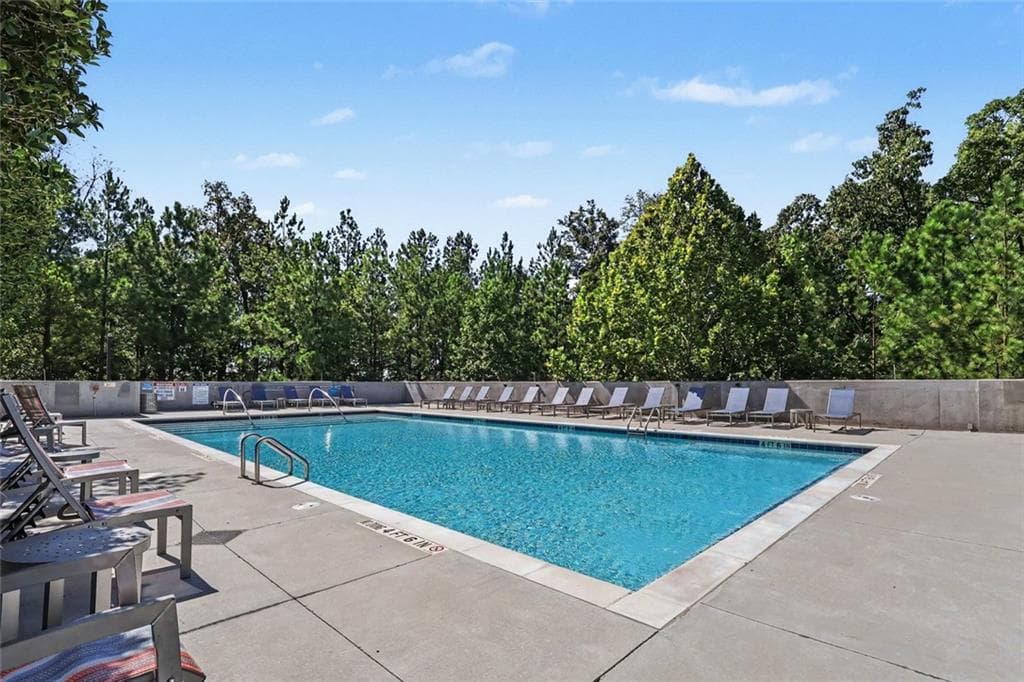 1 bedroom, 1 bathroom, 776 sq ft condominium for sale at 3300 Windy Ridge Parkway 1419, Atlanta, GA 30339 — photo 8