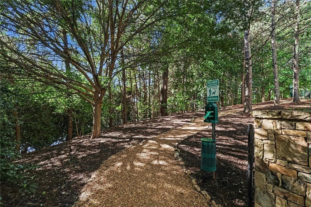1 bedroom, 1 bathroom, 776 sq ft condominium for sale at 3300 Windy Ridge Parkway 1419, Atlanta, GA 30339 — photo 10