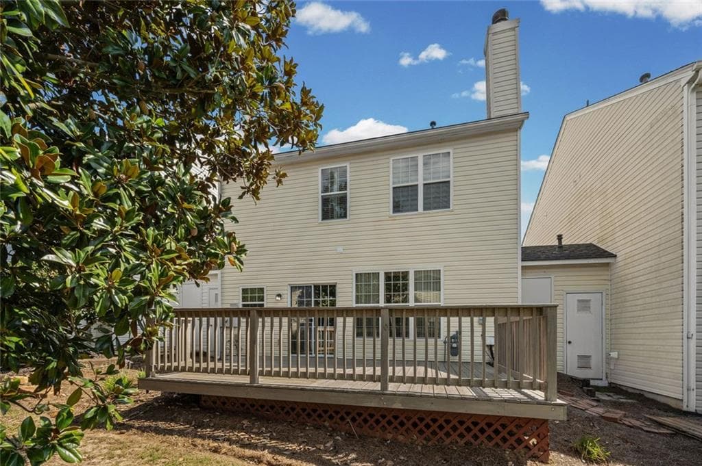 2 bedroom, 3 bathroom, 1,409 sq ft townhouse for sale at 30 Devonshire Court, Alpharetta, GA 30022 — photo 3