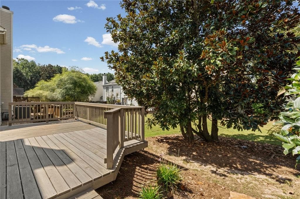 2 bedroom, 3 bathroom, 1,409 sq ft townhouse for sale at 30 Devonshire Court, Alpharetta, GA 30022 — photo 4