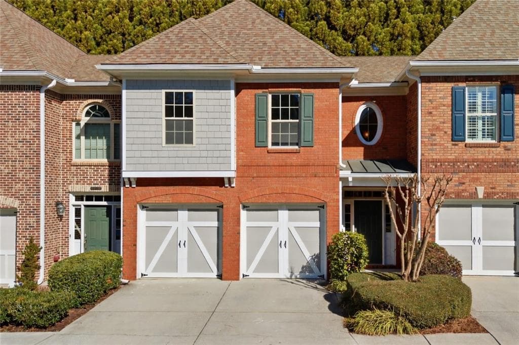 3 bedroom, 3 bathroom, 2,400 sq ft townhouse for sale at 5140 Meridian Lane, Alpharetta, GA 30022