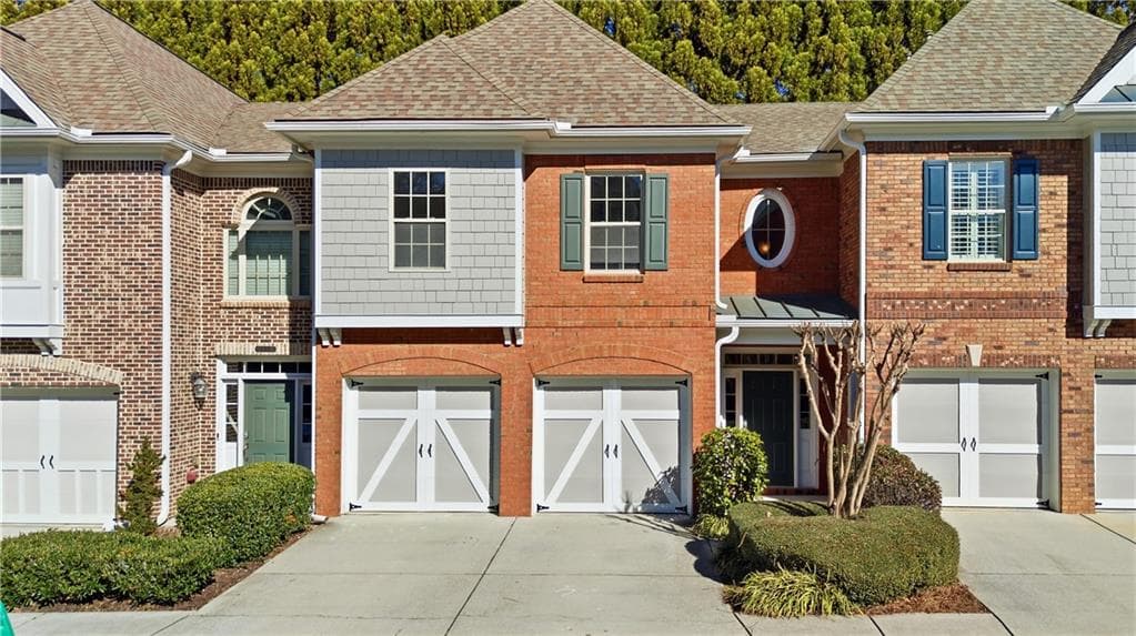 3 bedroom, 3 bathroom, 2,400 sq ft townhouse for sale at 5140 Meridian Lane, Alpharetta, GA 30022 — photo 2