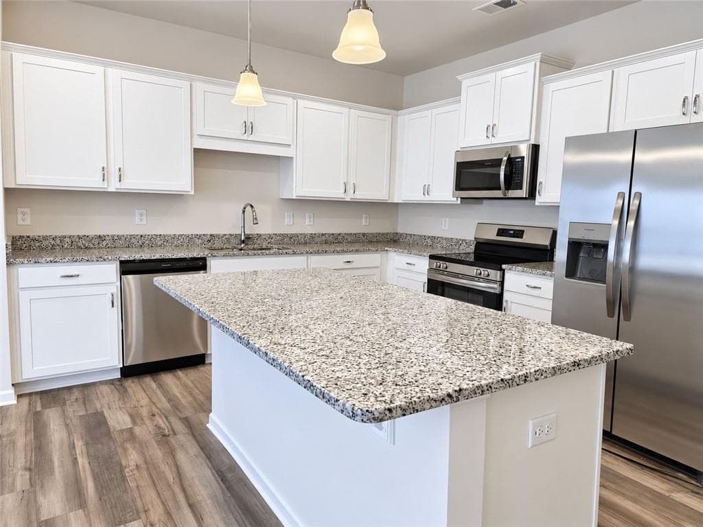 3 bedroom, 3 bathroom, 1,668 sq ft townhouse for rent at 265 Dupont Drive, Cartersville, GA 30121 for $1,850 a month — photo 3