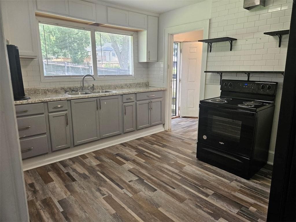 3 bedroom, 2 bathroom, 1,666 sq ft single family residence for sale at 1888 Conrad Avenue, Atlanta, GA 30315 — photo 8