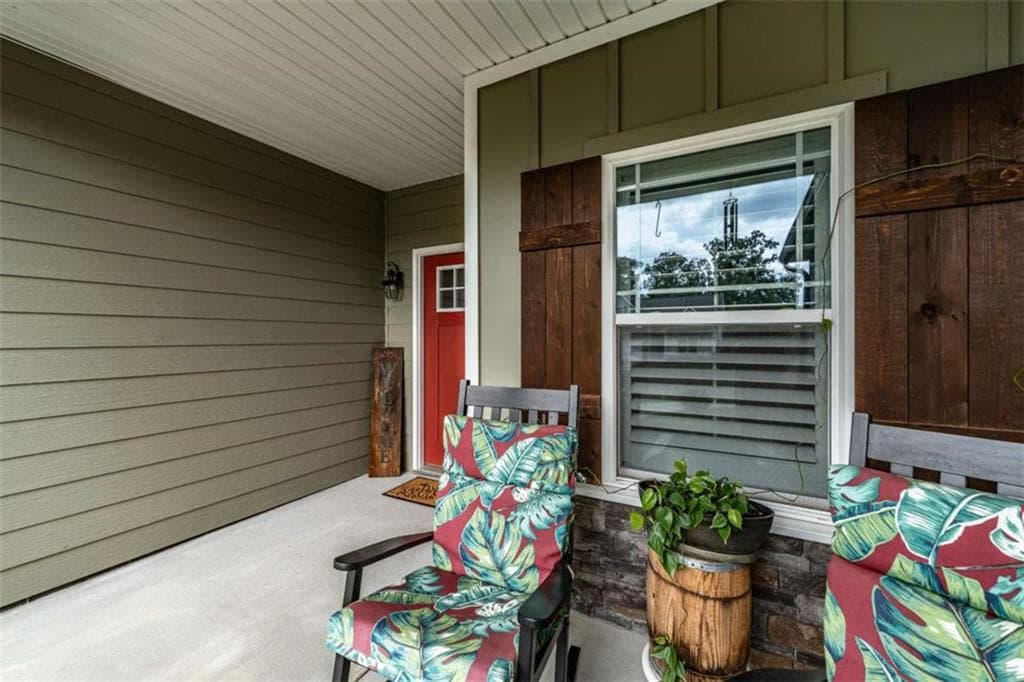 3 bedroom, 2 bathroom, 2,000 sq ft single family residence for sale at 4 Water Oak Trail, Rome, GA 30165 — photo 3